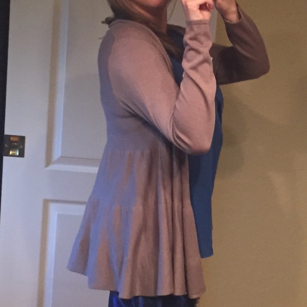 Grey taupe cardigan NWT